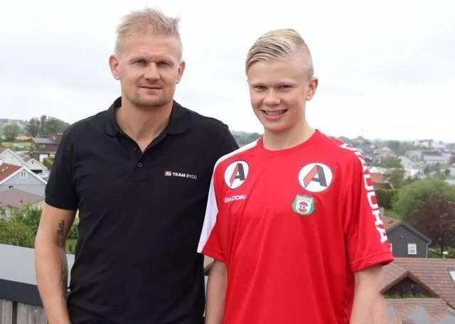 安东尼-戴维斯避免手术！独行侠核心选择非手术治疗左手韧带伤，预计约6周恢复