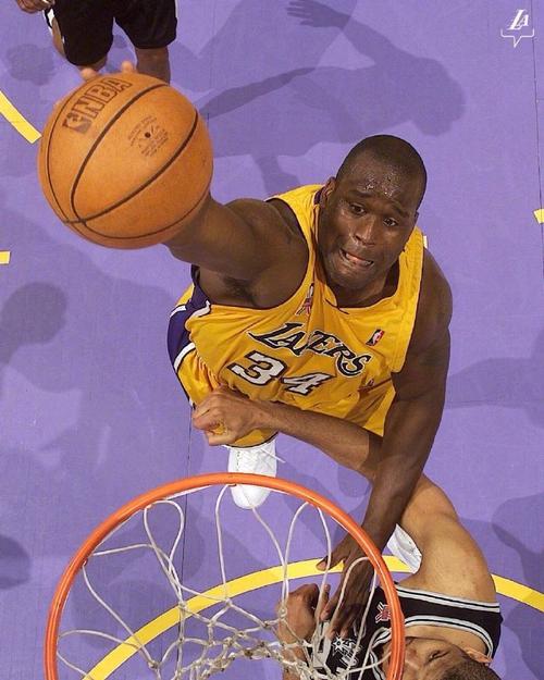 记者：蒋光太、莱昂纳多等人因伤缺阵，首发阵容多人带伤坚持