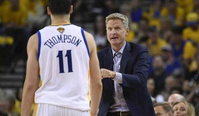 为什么粉红球棒背后的传统体现了职业体育与社会关怀的共振