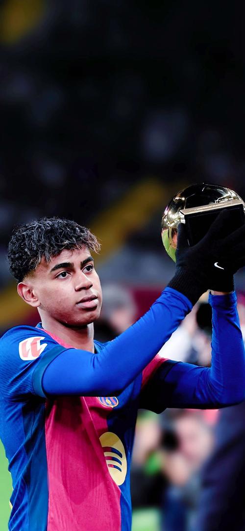 周冠宇告别法拉利，开启F1新征程