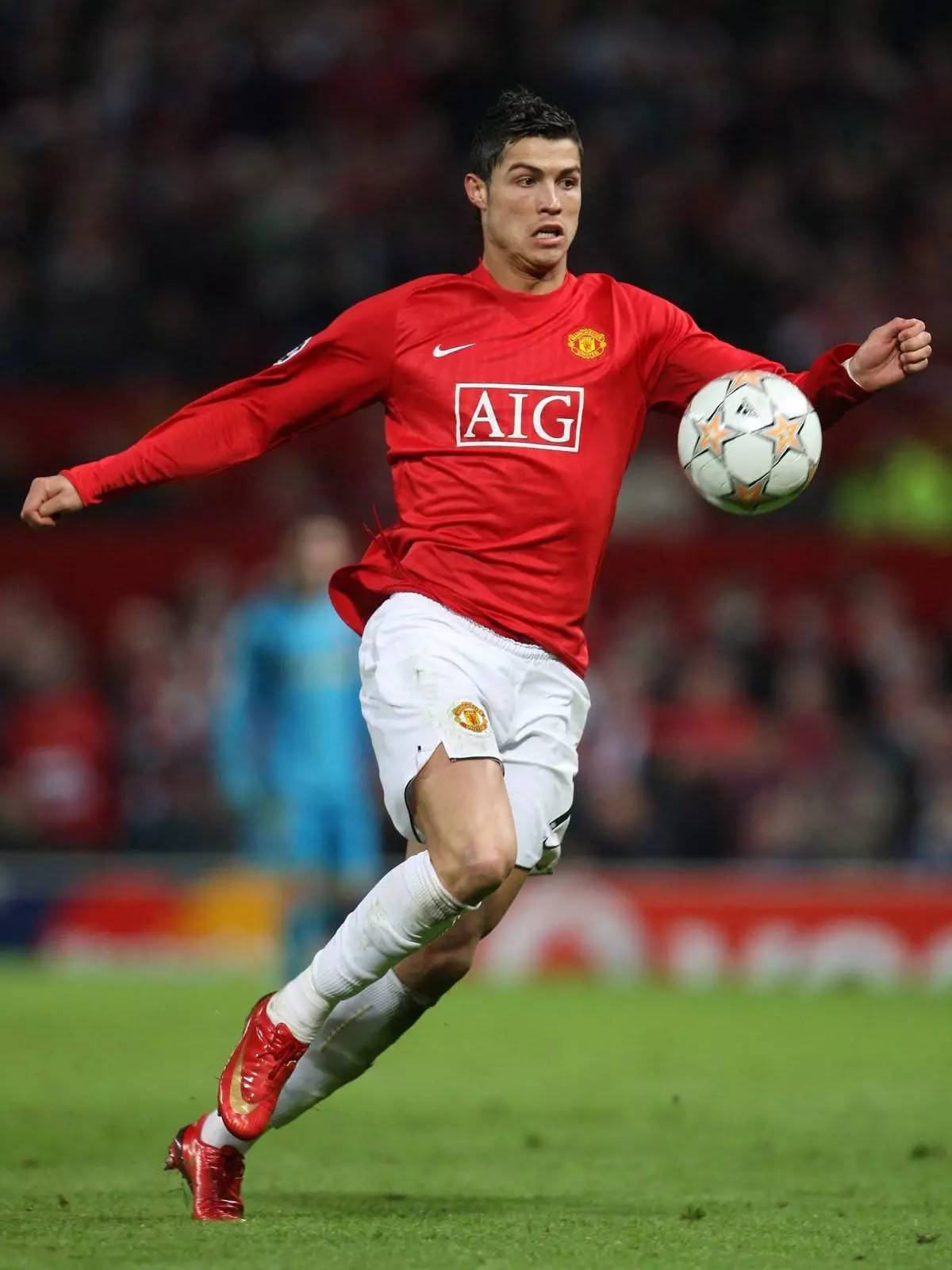 萨姆·索萨在单月击出 20 支全垒打，刷新了大联盟单月本垒打纪录