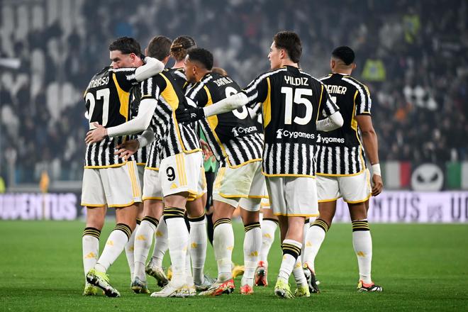 亚冠海港VS柔佛新山：3大外援出击，两大国足希望之星领衔，李圣龙冲锋