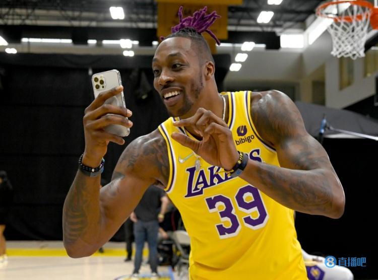 奇葩，印度超级杯球员因内裤颜色违规在赛前被罚下