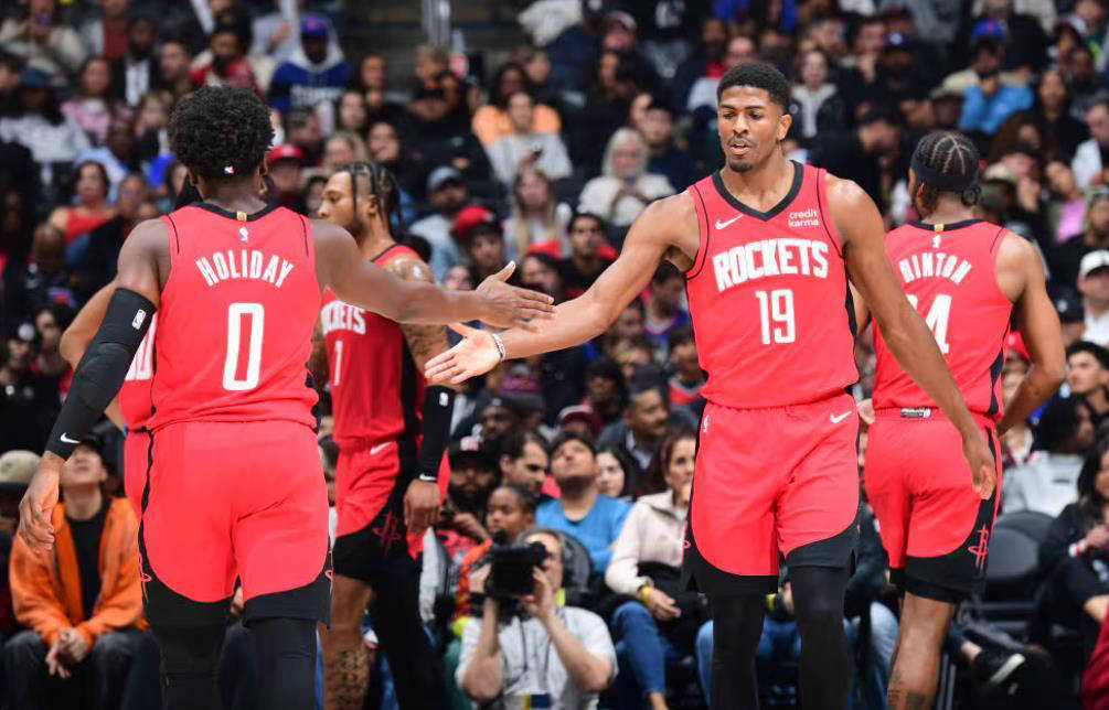 西部乱成一锅粥！太阳逆天改命竟靠躺赢三当家